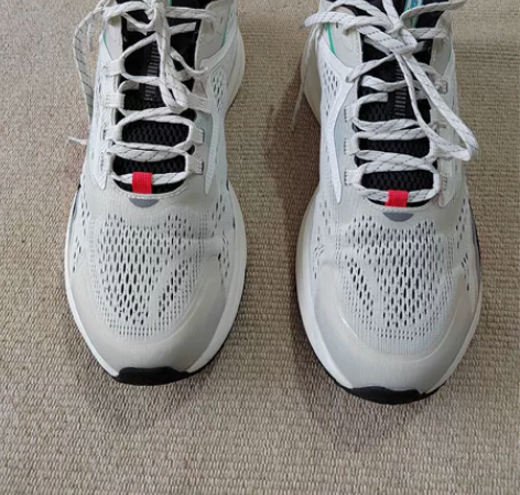 42码特步休闲运动鞋  正品 无瑕疵 八成...