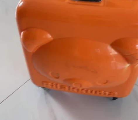 儿童行李箱 感兴趣的话点“我想要”和我私聊...