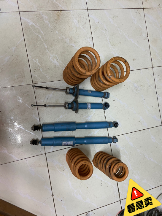 04年陆地巡洋舰LC100用的！车还原素车...