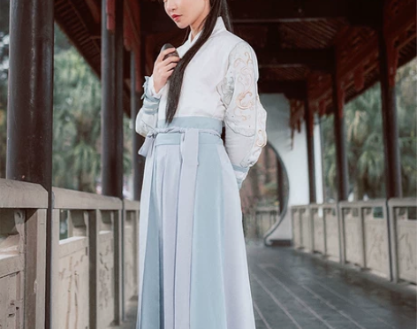 都城南庄春日常绣花传统汉服套装手腕绑带齐腰...