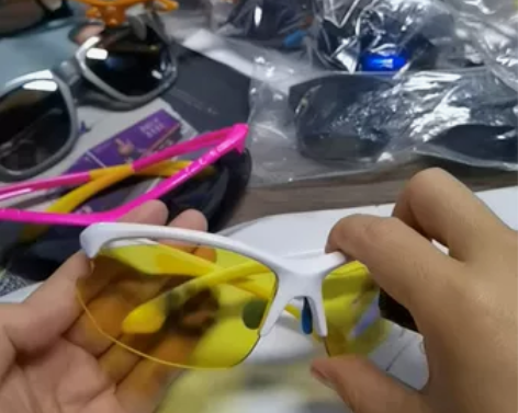 夜视增光变色，看视频就懂，捡漏吧，变色，防...