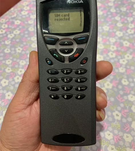 诺基亚商务经典系列9110，成色如图，新换...