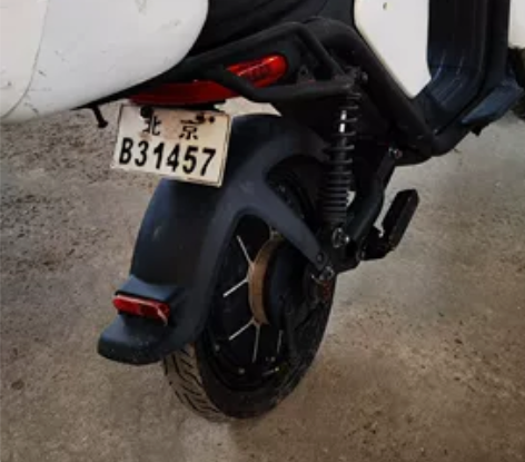 小牛电动，看成色。原照片。8成新，便宜出售...