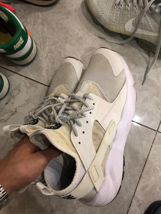 耐克华莱士跑步鞋