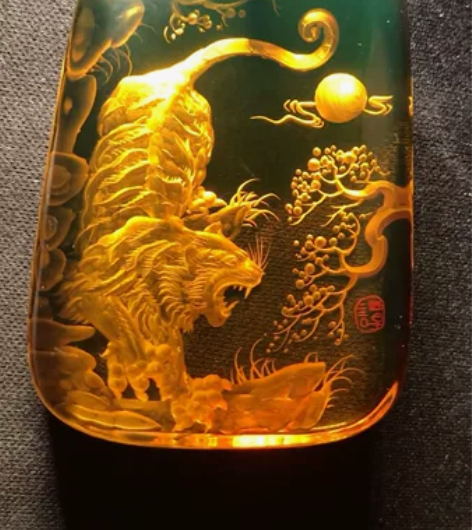 墨西哥蓝珀吊坠 【品名】阴雕下山虎 【作者...