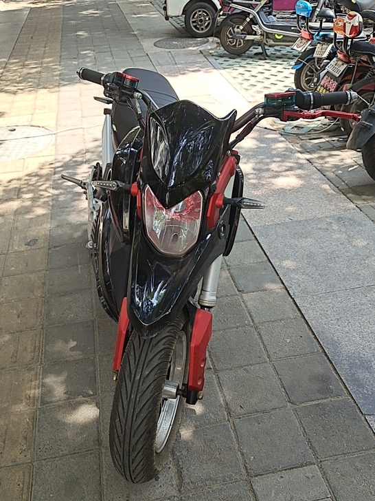 一手电动车，电摩，电池是今年6月份的。72V