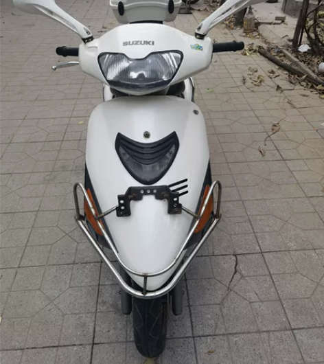 08铃木超人150踏板摩托车成色如图车况很...