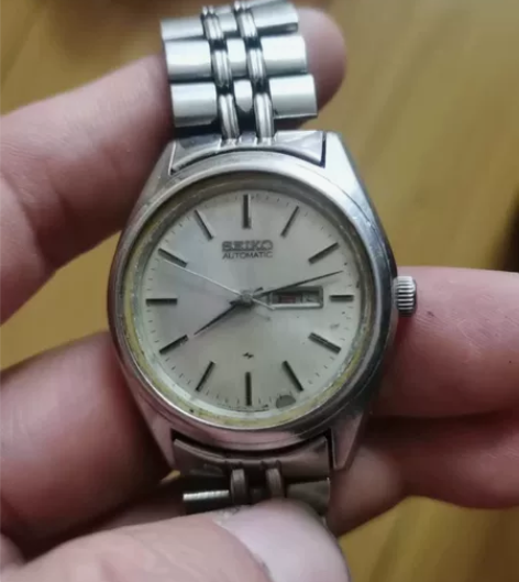 走时正常，星期日历正常运行，没做保养！如有...