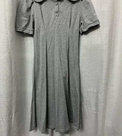 娃娃领学生裙A字摆不挑人 感兴趣的话点“我...