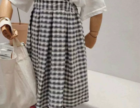 背带裙130码吊牌摘了全新仅试穿，春秋季搭...