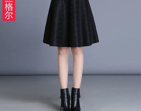 半身裙，秋冬季蕾丝A字裙中长款高腰中裙 感...