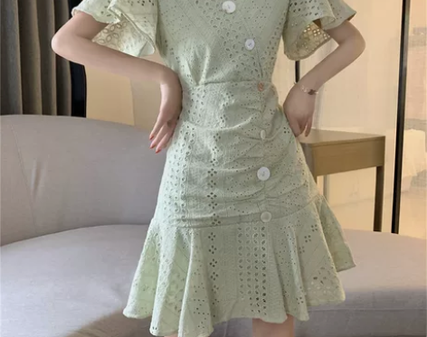 法式复古镂空短袖裙子女装2019夏季新款V...