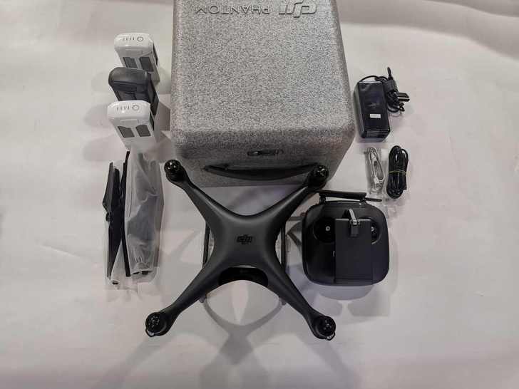 99新大疆Phantom4Pro（暗夜双电...