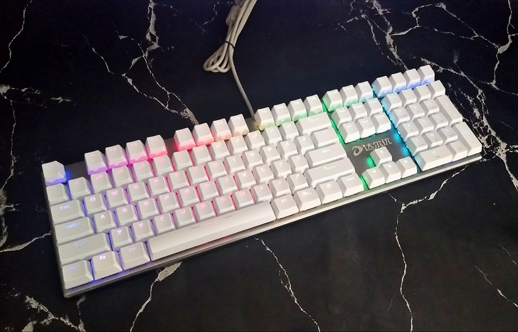 达尔优红轴机械键盘达尔优108键RGB机械...