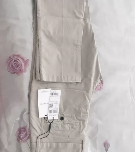 全新未拆封正品休闲裤男裤，秋冬款浅沙色，料...