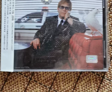 埃尔顿约翰 英国老牌经典歌手elton j...