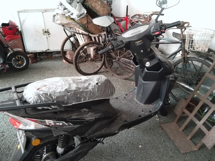 3月底购买,9成新,现在想卖出去,原价33...