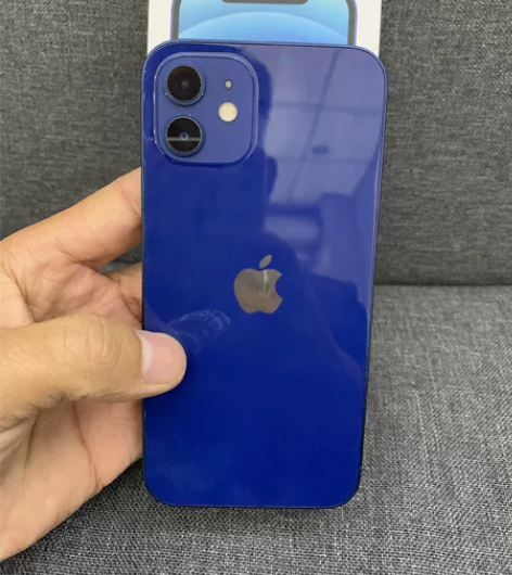苹果12 国行 64GB 成色不错 外观有...