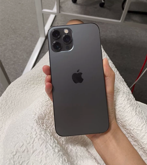 走平台12proMax 自用官网可查 iP...