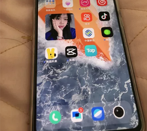 vivo手机 9成新 无拆修 功能使用完好...