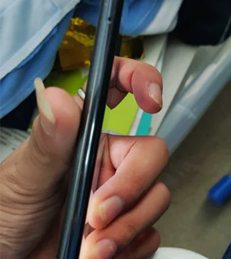 荣耀20幻夜黑，顶配8?256G 自用一手...