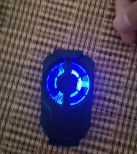 手机散热器背夹降温神器，黑鲨风扇无线充电款...