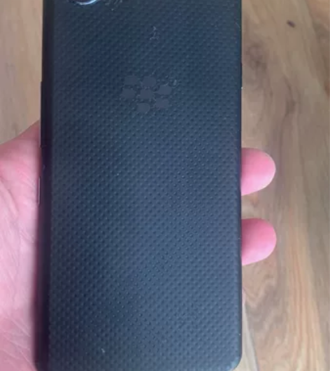 国行黑莓KEYONE，4+64，边角磕碰。...
