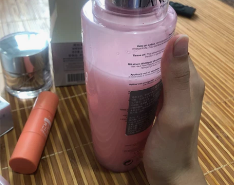 兰蔻，化妆水太多了，一直放着未使用发现过期...