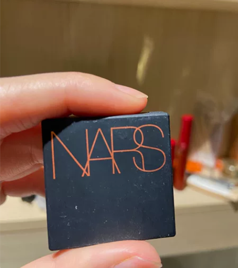NARS 拉古娜修容 用过一次 感觉报看…...