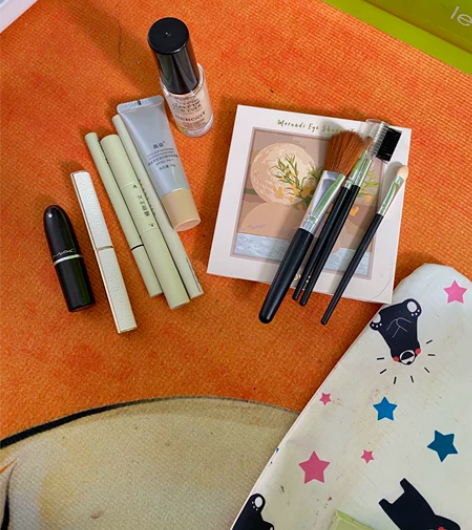 闲置彩妆（玫珂菲粉底液?高姿50+防晒?N...