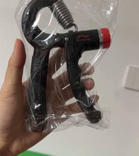 握力器10元 感兴趣的话点“我想要”和我私...