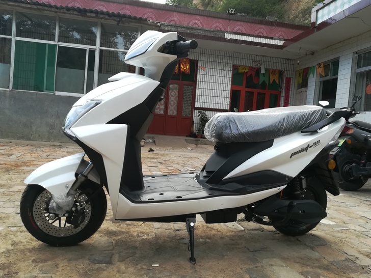 全新 五块电瓶60v20,锡劲牌