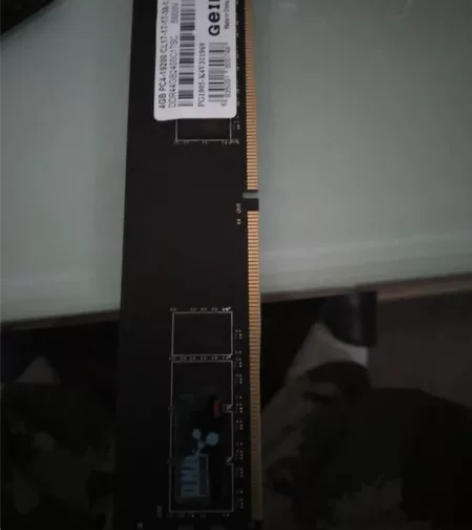 内存4G 感兴趣的话点“我想要”和我私聊吧...