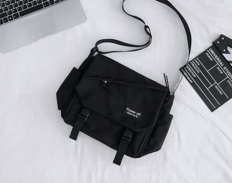 男士斜挎包潮牌ins工装风日系休闲男包大容...