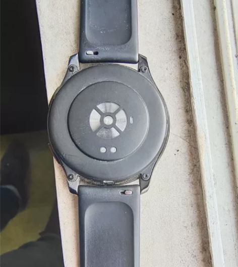 自用一手一加手表，问题如图所示，配件齐全。...