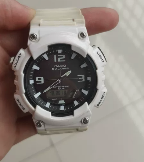 卡西欧之前买的一个手表。现在便宜出。，表带...