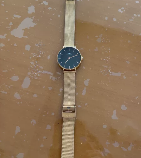 DW手表 所见即所得 无功能问题 就是好像...