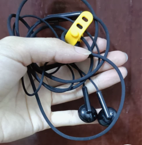 realme q3 pro 耳机 戴过几次...