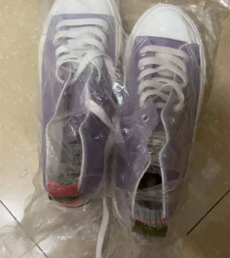 帆布鞋 高帮 紫色37码 低帮白色 这个穿...