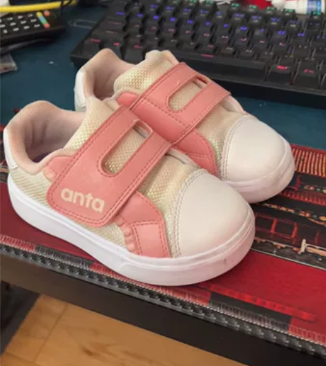 安踏童鞋26码粉色正品 原价159买的，2...
