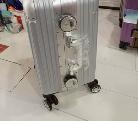 全新20寸拉杆箱处理！加厚加宽的铝框！坐个...