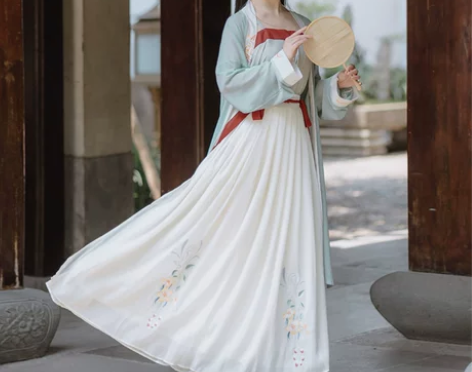 汉服出租 大全套m码 租金元30/1天...