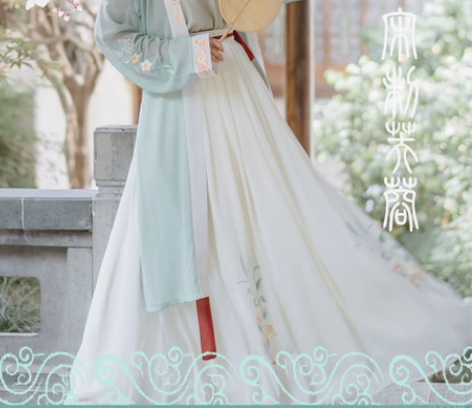 出茗月萱齐腰襦裙，仅下裙，实物没图片那么白...