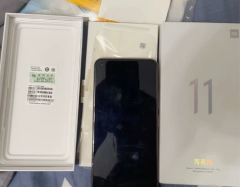 小米11青春版国行粉色，8+128  备机...