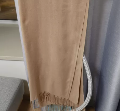 经典驼色围巾，规格200cm*60cm 感...