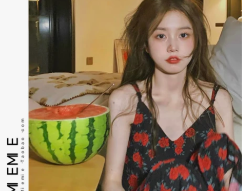 暗夜玫瑰。法式油画复古连衣裙吊带裙修身气质...