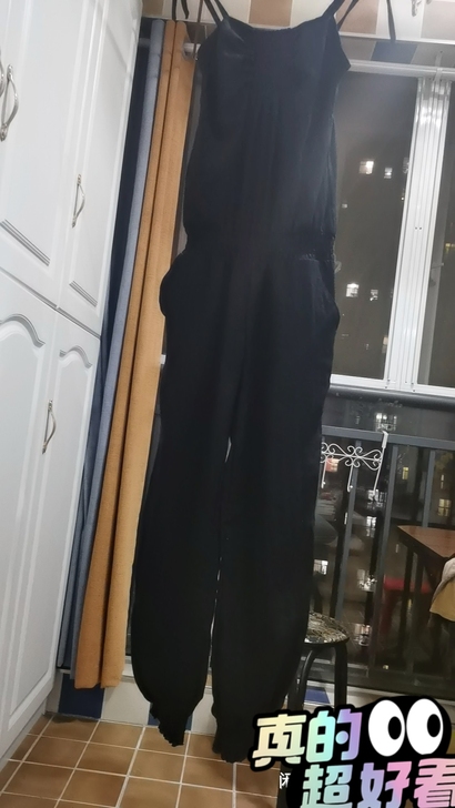 女款连体裤黑色吊带休闲裤