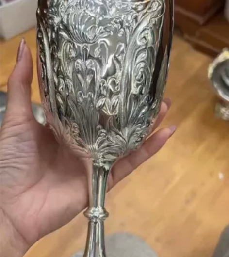 欧洲古董西洋银器，纯银大号高脚杯，工艺很好...