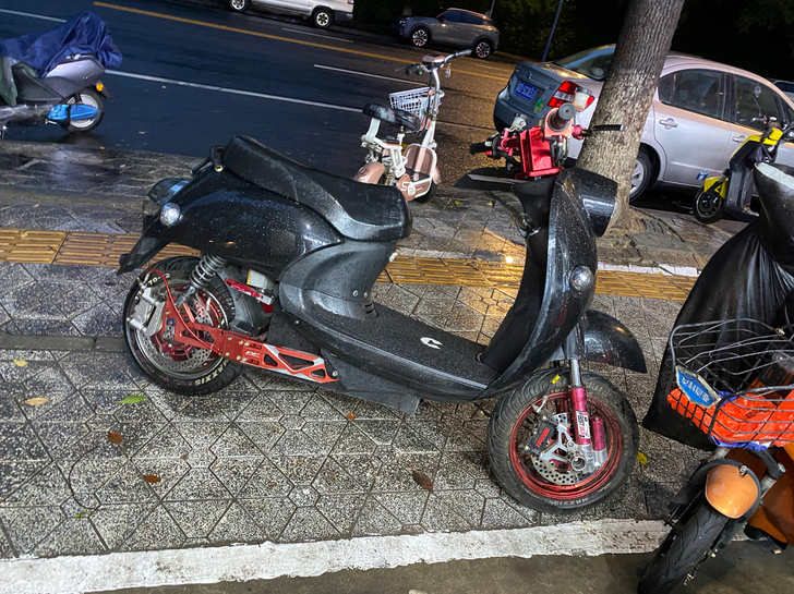 出小龟96v。大24。三代3000瓦片电机...