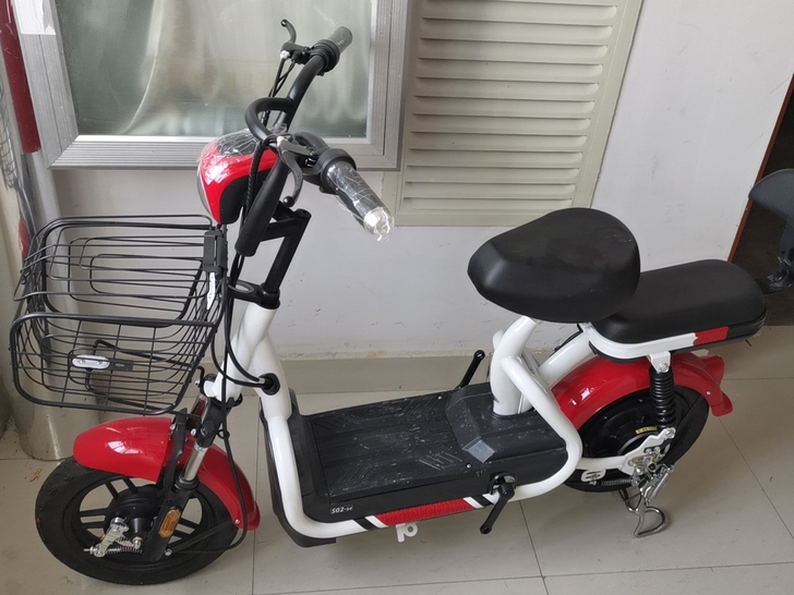 新大洲本田电动自行车，新车证件齐全，有意者...